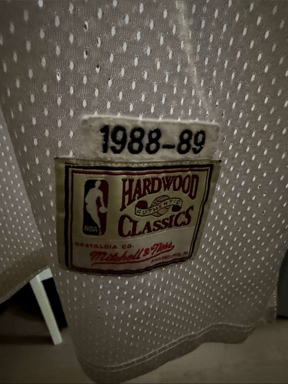 Mitchell & Ness Detroit Pistons White Red #11 Mesh Jersey - Picture 3 of 4